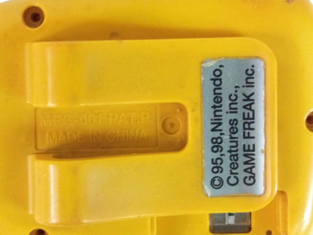 (FOR PARTS)1995 Nintendo Pocket Pikachu Step Counter Pedometer (YELLOW) A