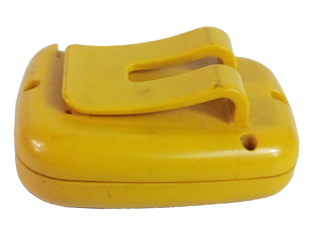 (FOR PARTS) 1995 Nintendo Pocket Pikachu Step Counter Pedometer (YELLOW)