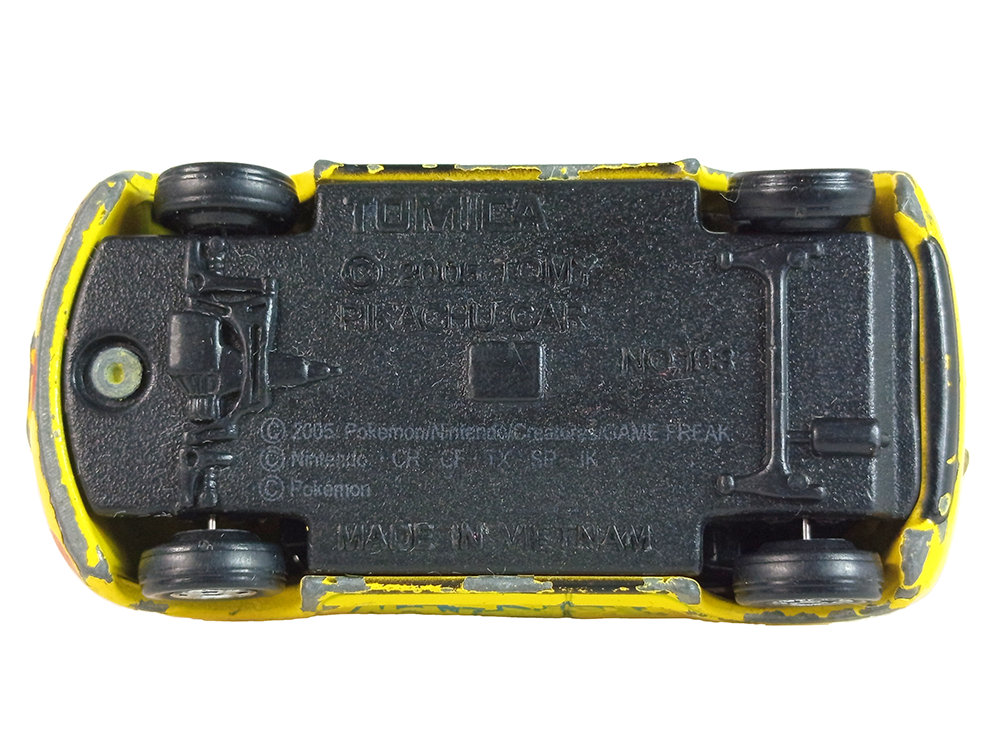 2005 TOMY/TOMICA PIKACHU CAR No. 103 (Diecast Car, Metal)