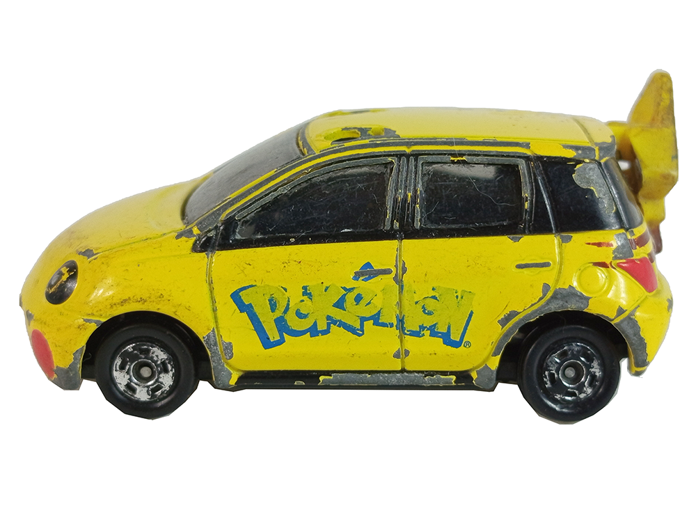 2005 TOMY/TOMICA PIKACHU CAR No. 103 (Diecast Car, Metal)