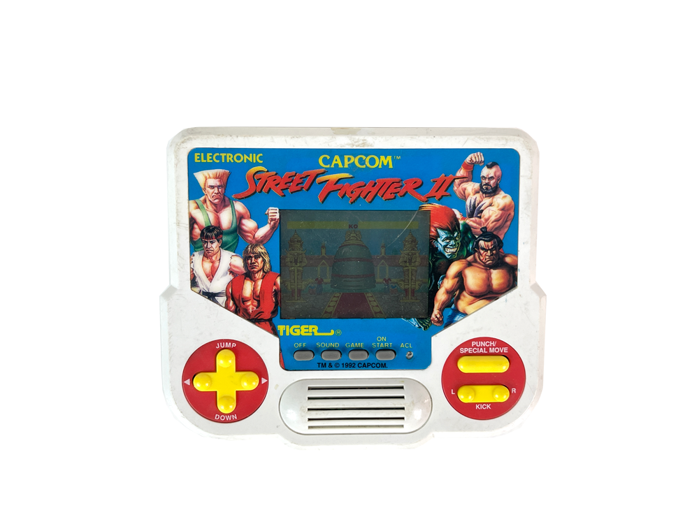 Tiger Electronic STREET FIGTHER II LCD Handheld (Washed out Screen)