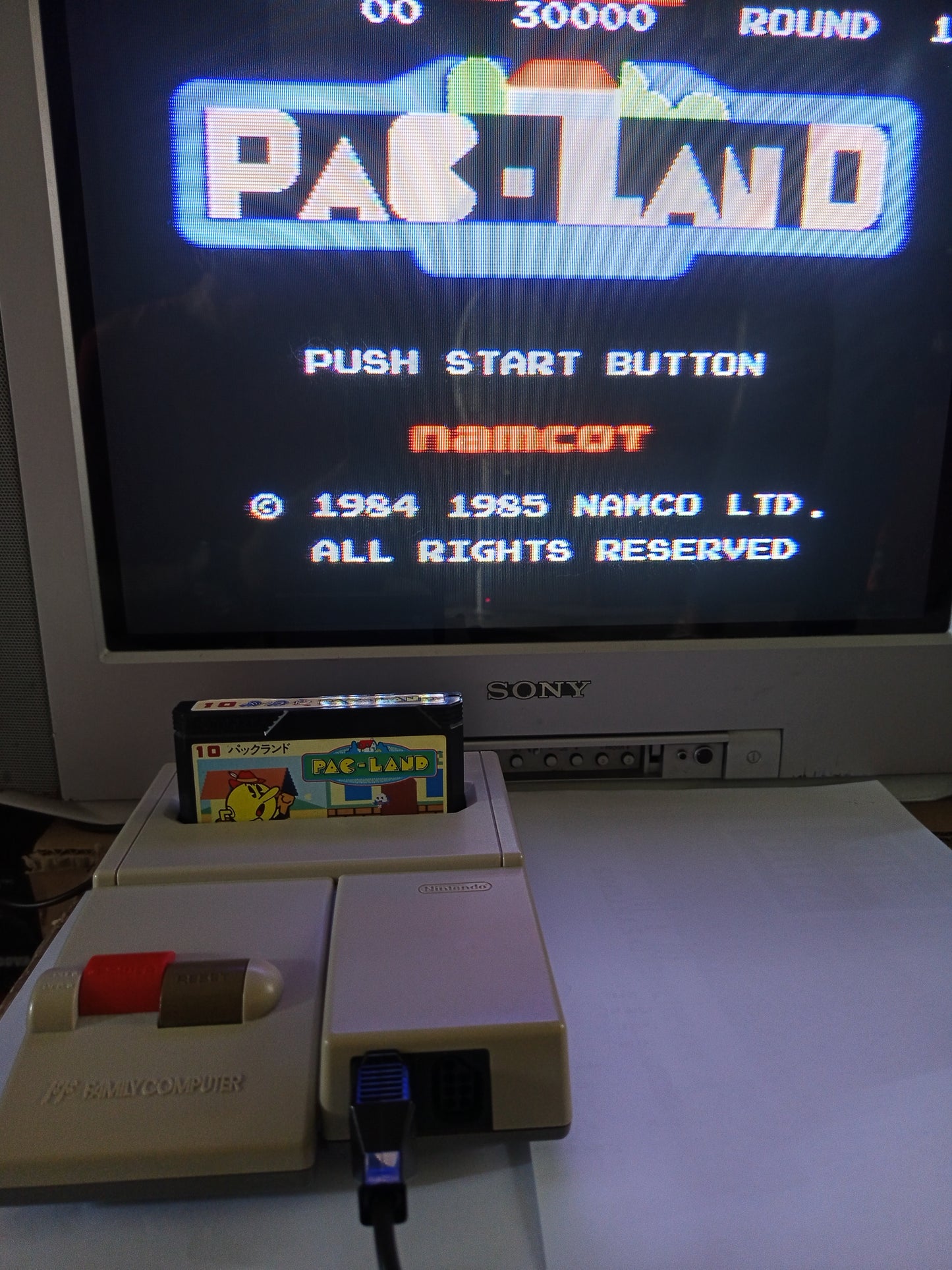 1993 Nintendo Famicom AV HVC-101 (JPN Ver, System Only)