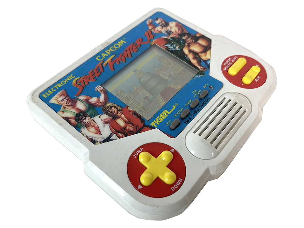 Tiger Electronic STREET FIGTHER II LCD Handheld (Washed out Screen)