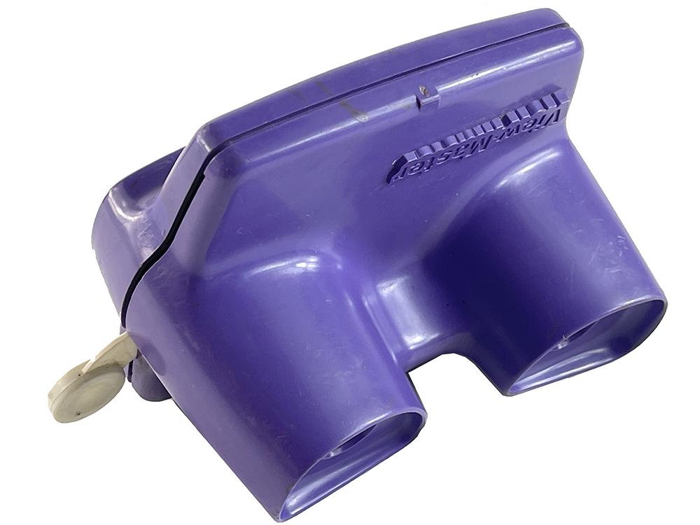 1980 TYCO VIEW MASTER 3D (Purple) w/ GASTON the Villain Reel