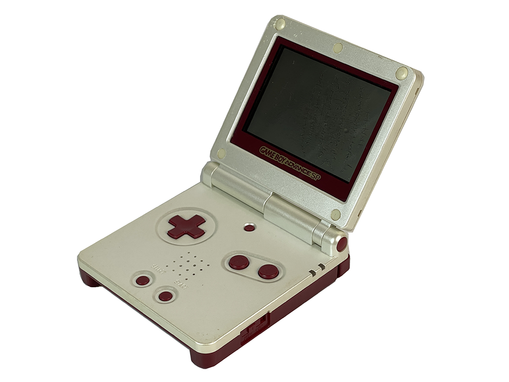 Nintendo Gameboy Advance SP Famicom Color (Worn out screen)