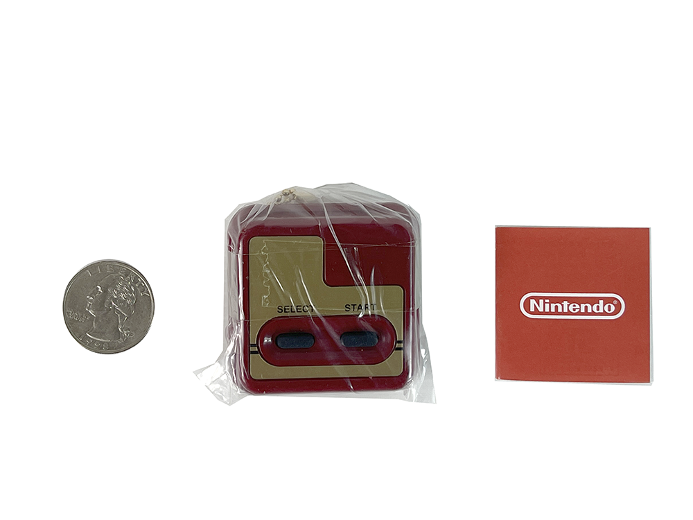 (NEW) Nintendo World Gacha Gashapon Famicom Controller "Select & Start" Button Keychain