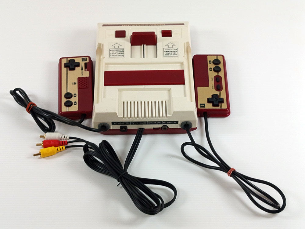 Nintendo 1983 Famicom System HVC-001 (AV MOD, VER A)