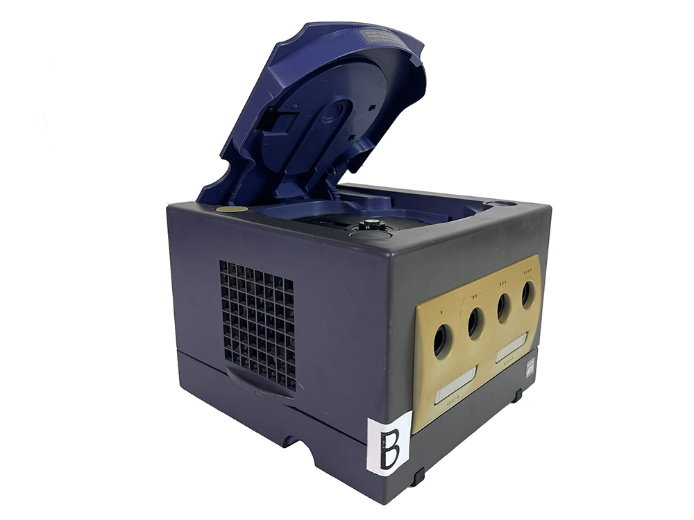(FOR PARTS) Nintendo GameCube VIOLET DOL-001 Console (B,JPN Ver)