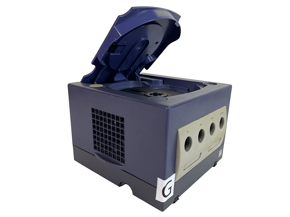 (FOR PARTS) Nintendo GameCube VIOLET DOL-001 Console (G,JPN Ver)