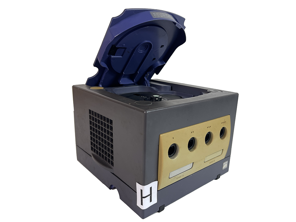(FOR PARTS) Nintendo GameCube VIOLET DOL-001 Console (H,JPN Ver)