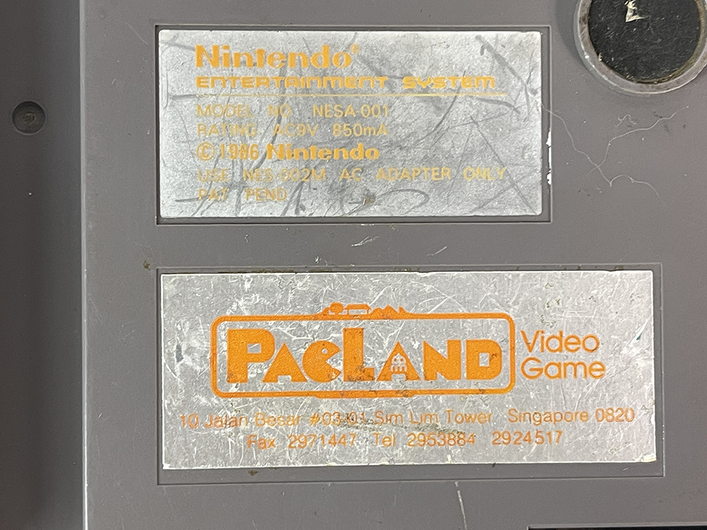 1985 Nintendo NES NESA-001 System Pacland Singapore (Asian Ver, System Only)