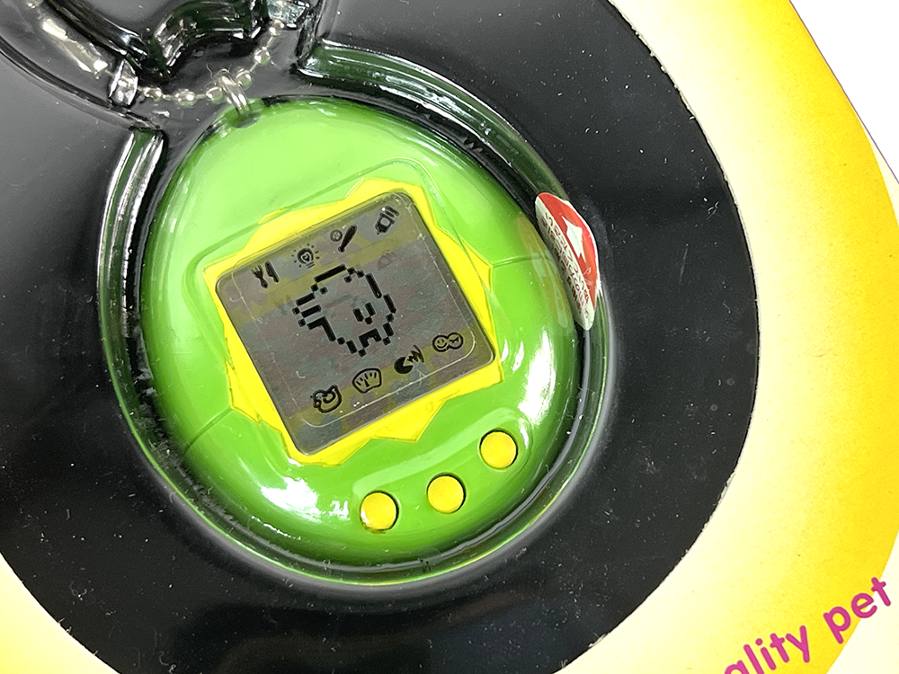 (NEW) 1996-1997 BANDAI TAMAGOTCHI