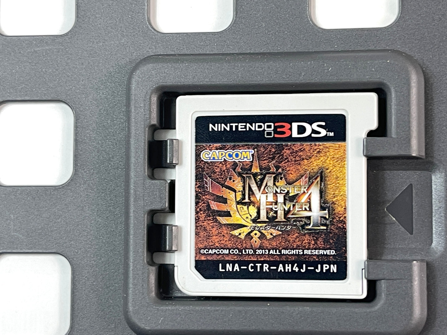 Nintendo 3DS Monster Hunter 4 (JPN Ver)