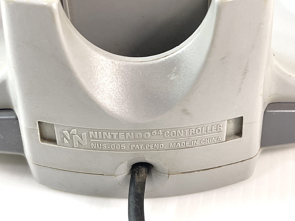 N64 Controller NUS-005 Dis-Colored GRAY (FOR PARTS)