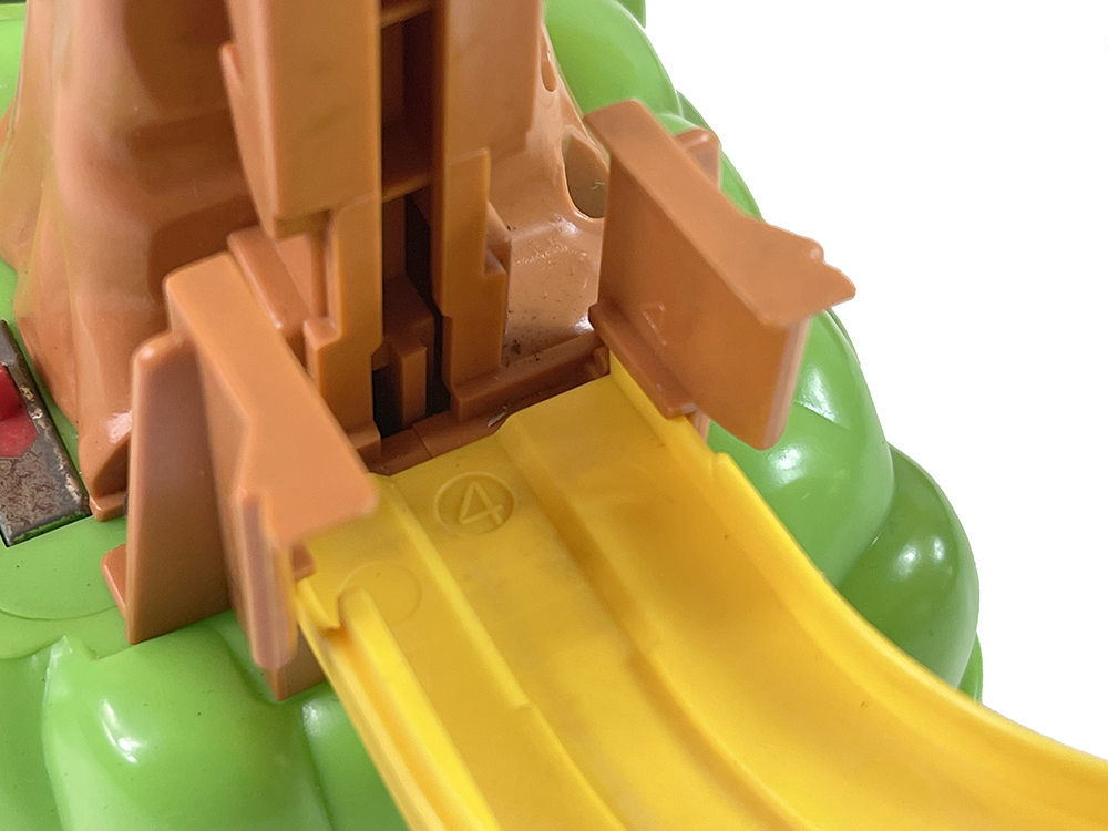 1984 Dah Yang Toys CAREFREE/ PLAYFUL KOALAS