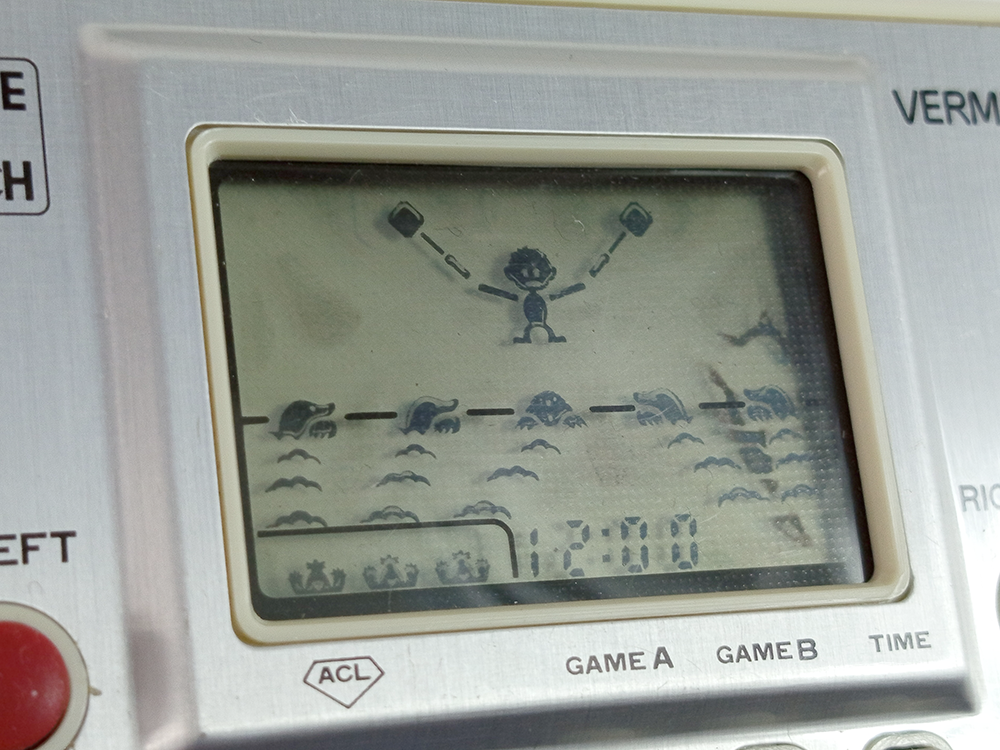 1980 Nintendo Game and Watch VERMIN MT-03 (Original Released)