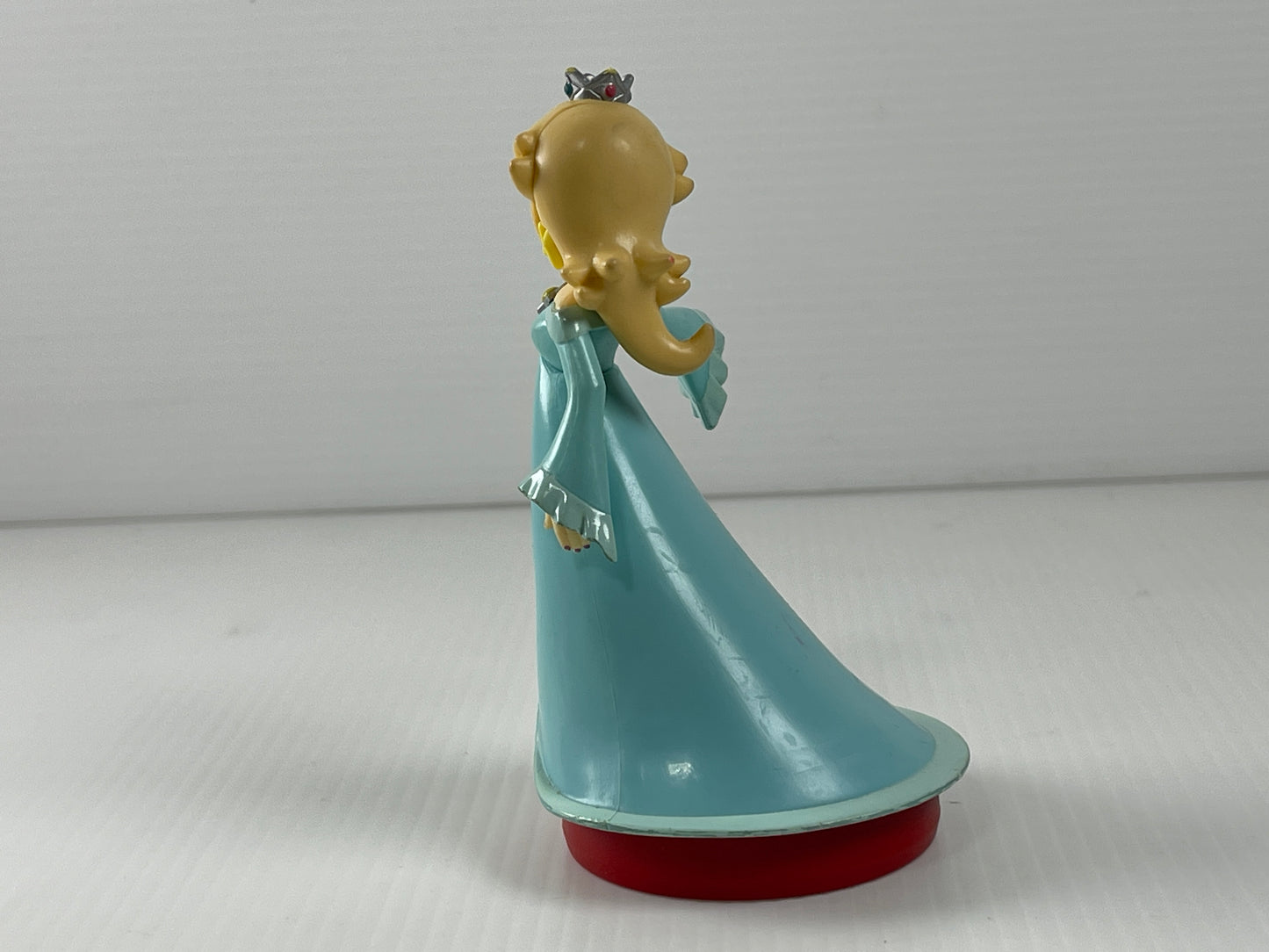 Nintendo Amiibo Rosalina figure