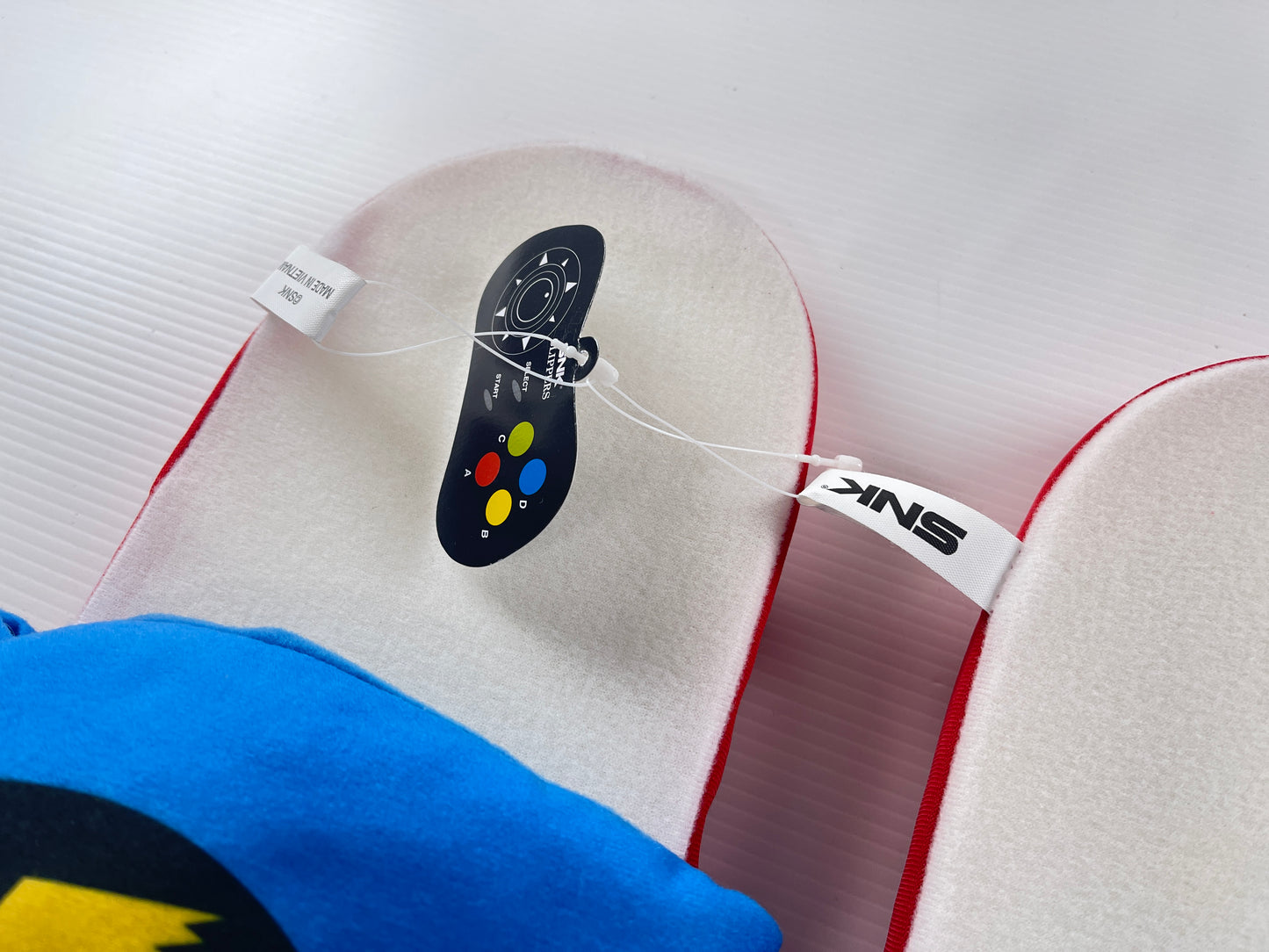 SNK SLIPPERS (NEO-GEO)