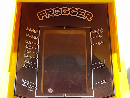 1982 GAKKEN/KONAMI FROGGER (LSI GAME)