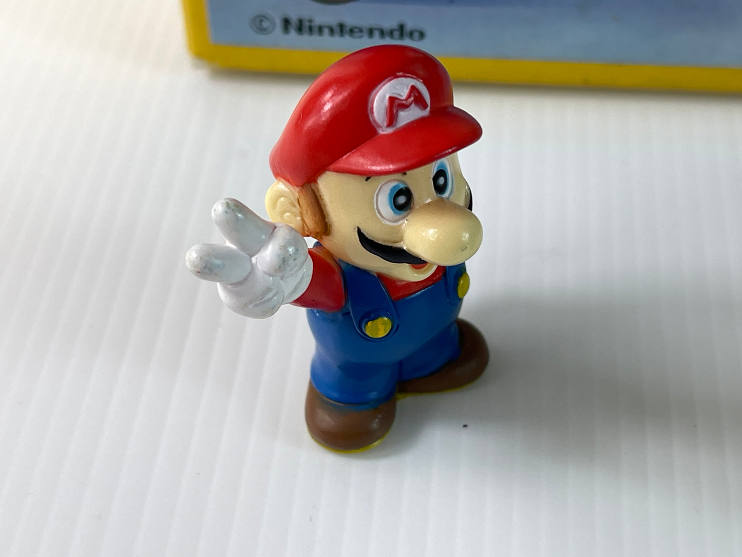 1993 Kawada Super Mario World no Bouken Guragura Game (Balancing Tower Game)