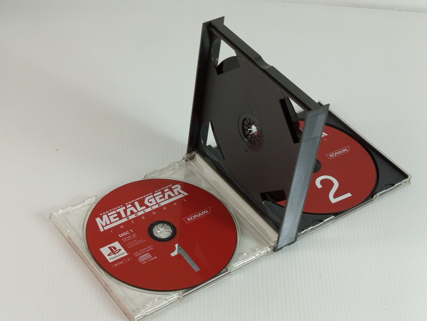 PS1 Metal Gear Solid: Integral (3-disc set/ JPN Ver)