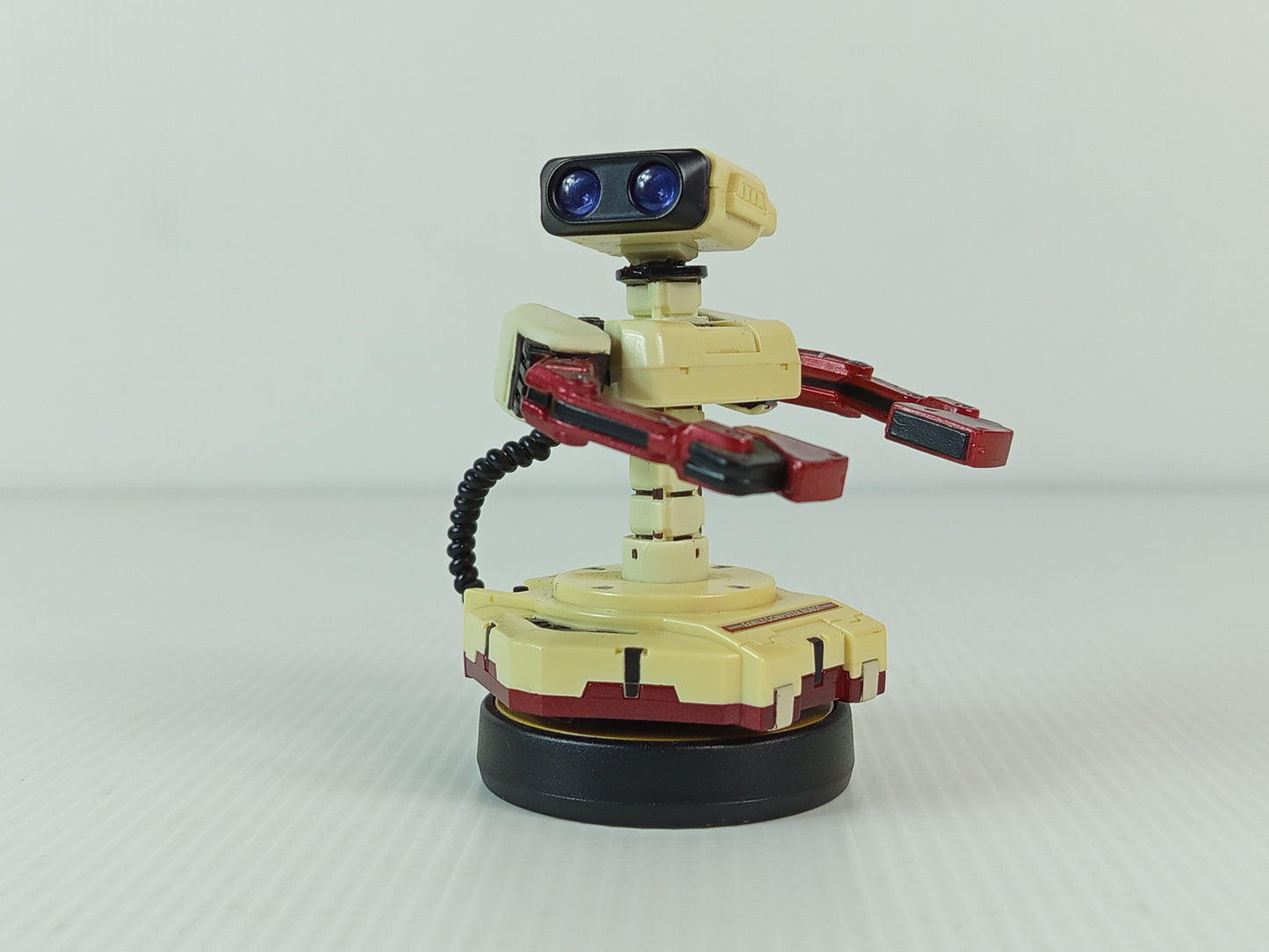 Nintendo Amiibo R.O.B. figure