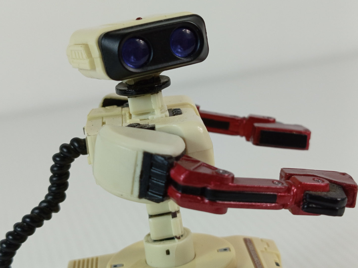 Nintendo Amiibo R.O.B. figure