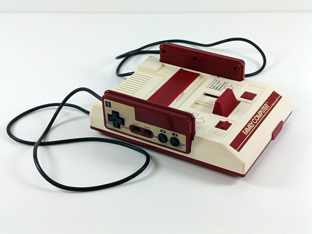 Nintendo 1983 Famicom System HVC-001 (AV MOD, VER B)