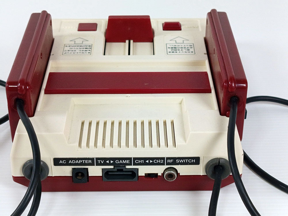 Nintendo 1983 Famicom System HVC-001 (AV MOD, VER B)