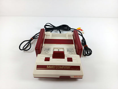 Nintendo 1983 Famicom System HVC-001 (AV MOD, VER A)