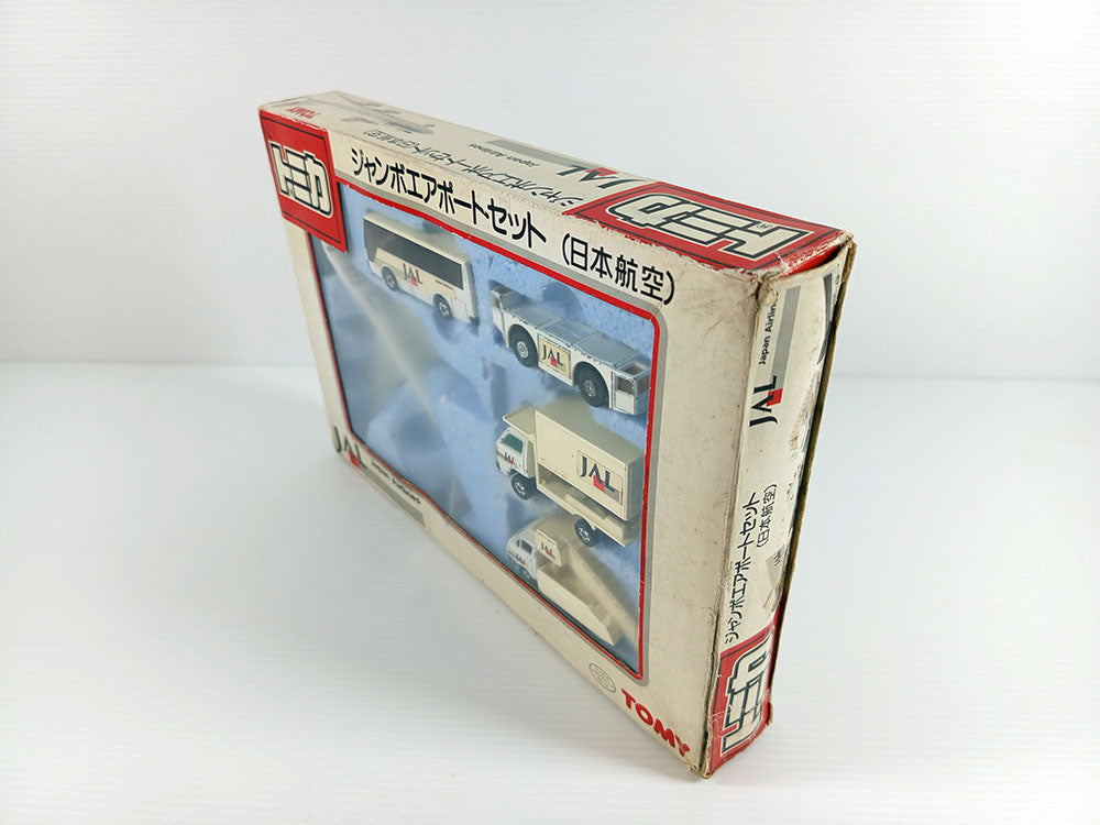 Tomica Jumbo Airport Set (JAL Japan Airlines)
