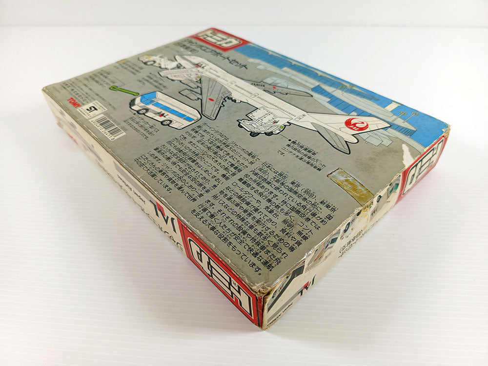 Tomica Jumbo Airport Set (JAL Japan Airlines)