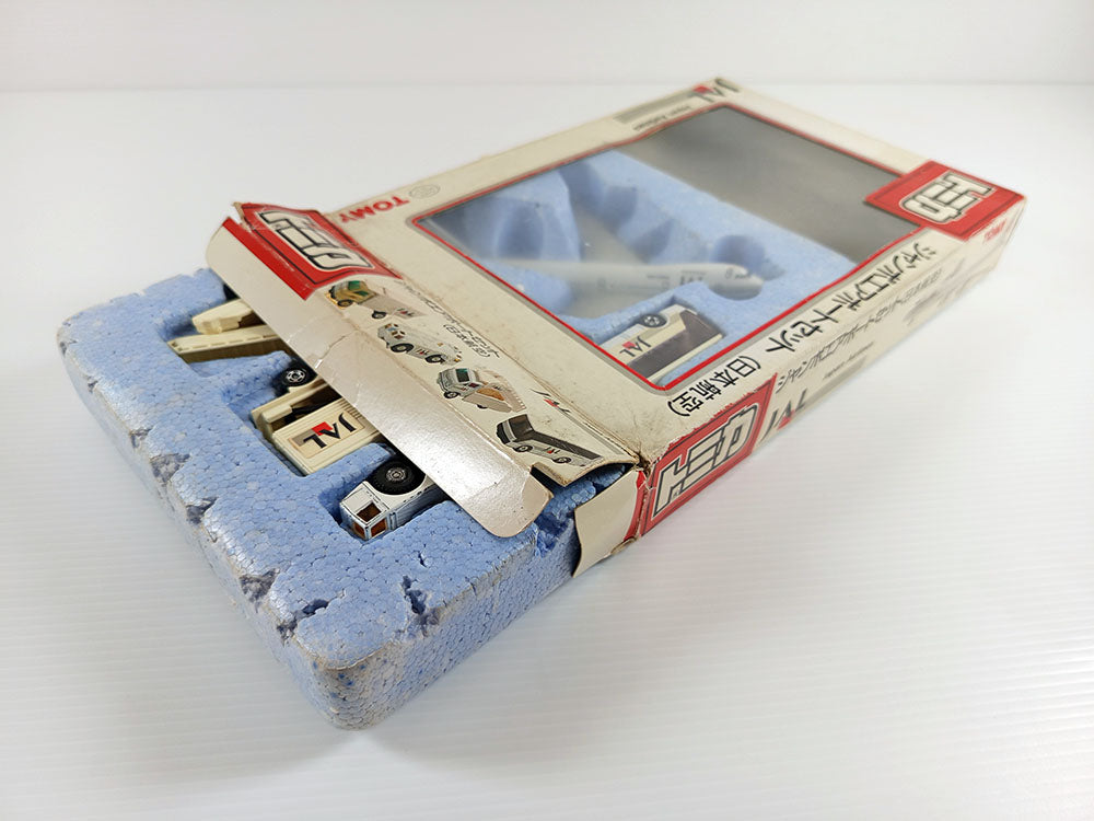 Tomica Jumbo Airport Set (JAL Japan Airlines)