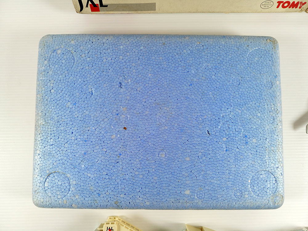 Tomica Jumbo Airport Set (JAL Japan Airlines)