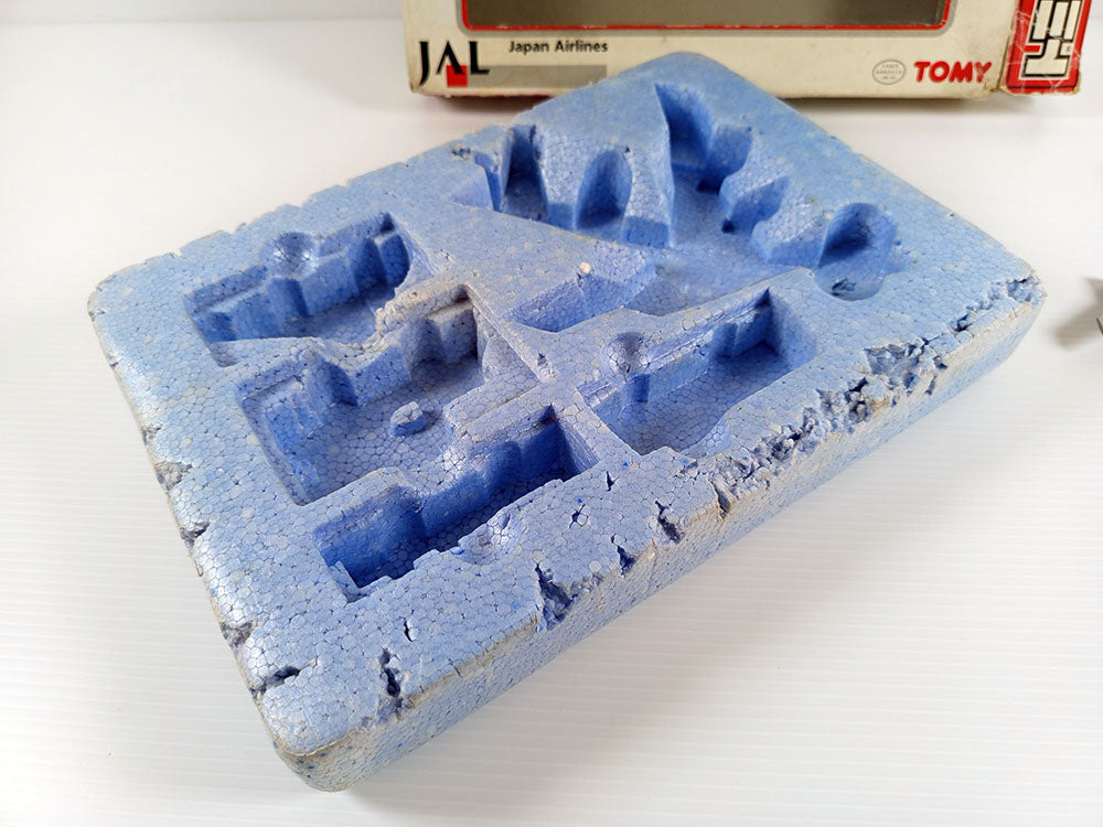 Tomica Jumbo Airport Set (JAL Japan Airlines)