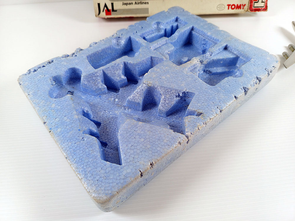 Tomica Jumbo Airport Set (JAL Japan Airlines)