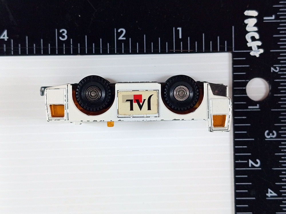 Tomica Jumbo Airport Set (JAL Japan Airlines)