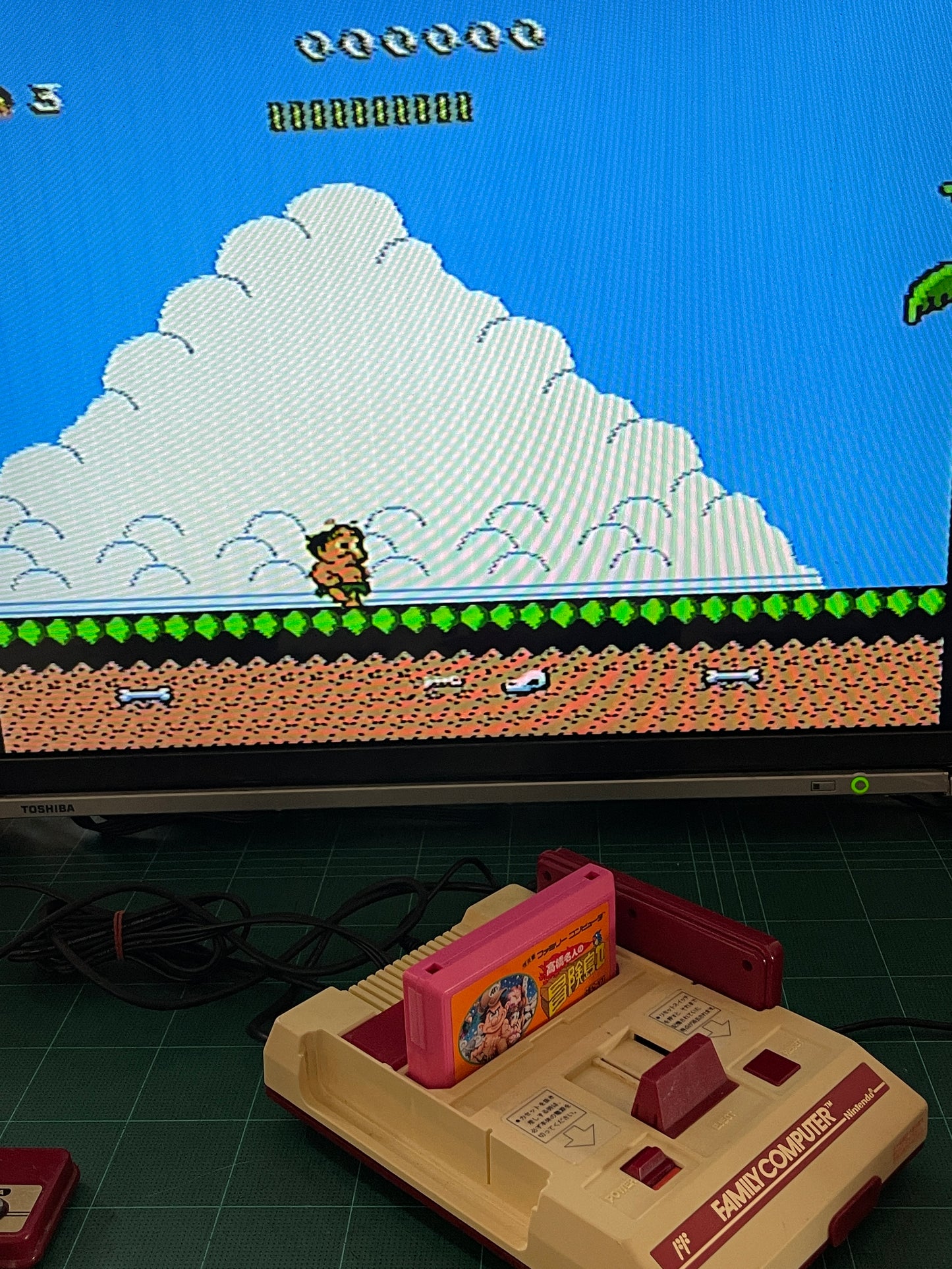 FC Takahashi Meijin no Boukenjima 2/ Adventure Island II (JPN Ver, Loose Cartridge)