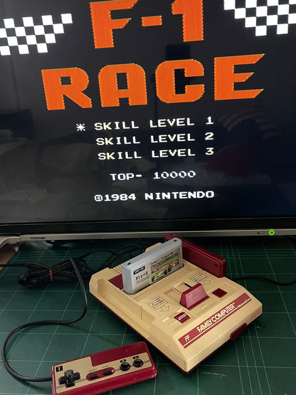 Nintendo Famicom F1 Race (Completed, JPN Ver)
