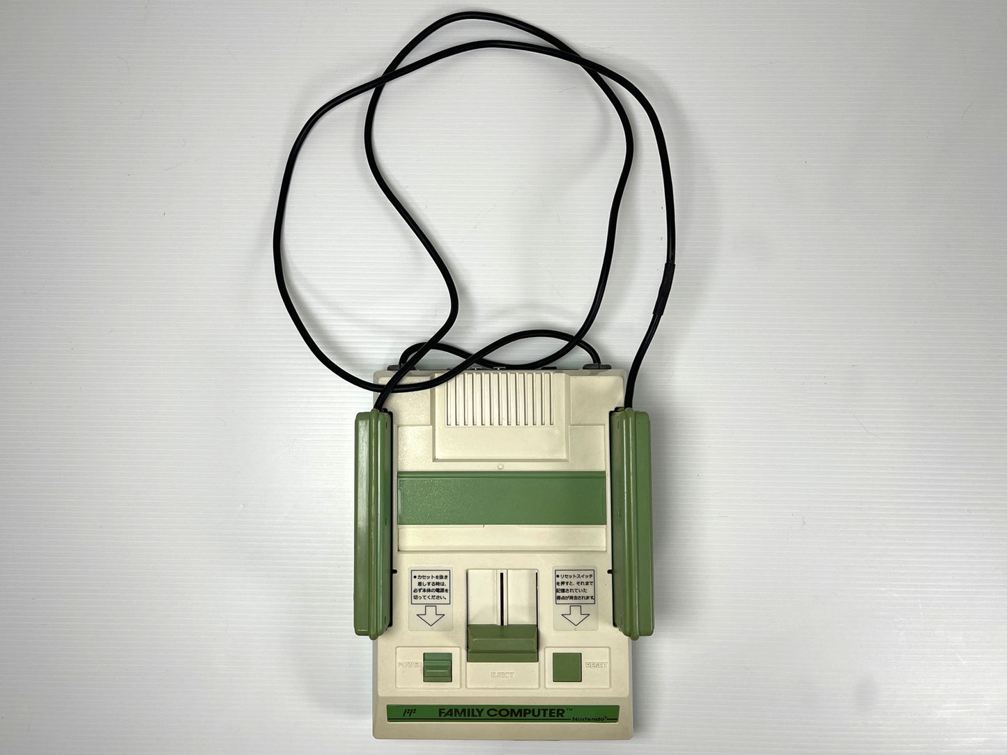 Taiwan 80's Fami-Clone System HVC-001 (AV MOD, VER )