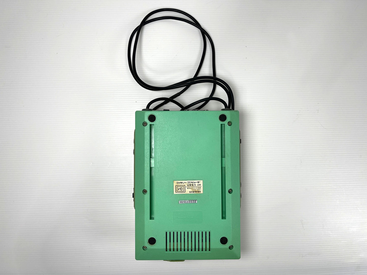 Taiwan 80's Fami-Clone System HVC-001 (AV MOD, VER )