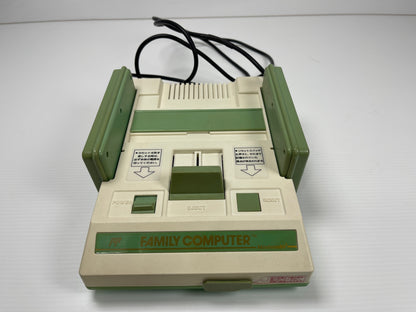 Taiwan 80's Fami-Clone System HVC-001 (AV MOD, VER )