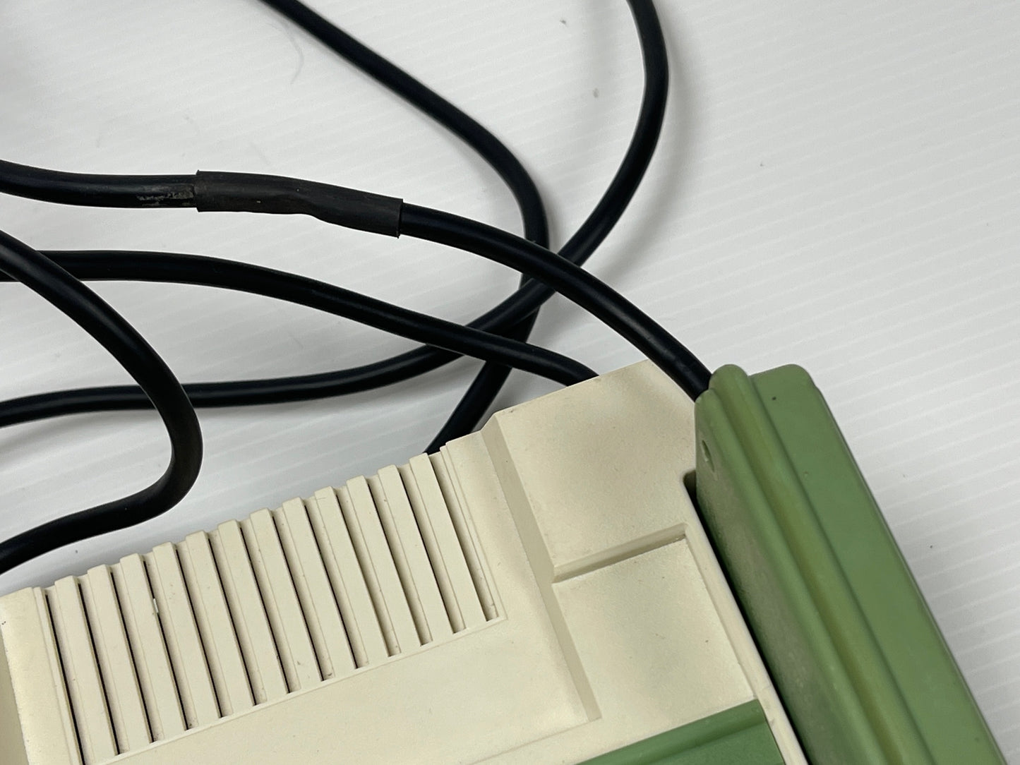 Taiwan 80's Fami-Clone System HVC-001 (AV MOD, VER )