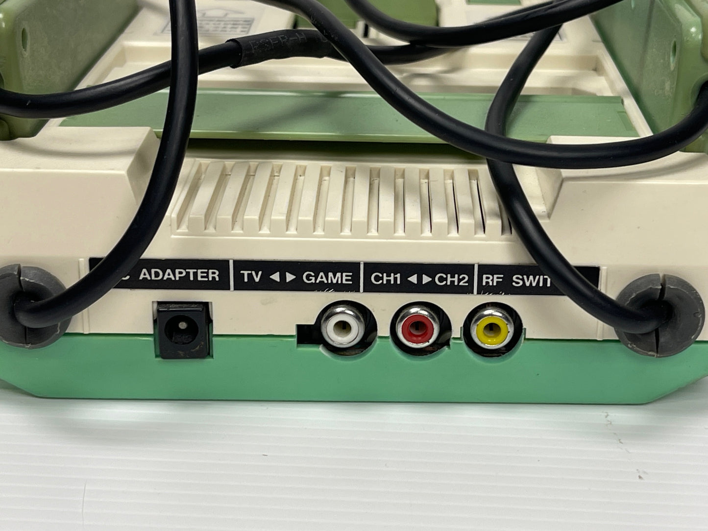 Taiwan 80's Fami-Clone System HVC-001 (AV MOD, VER )