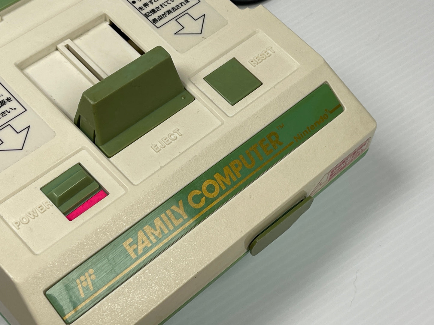 Taiwan 80's Fami-Clone System HVC-001 (AV MOD, VER )